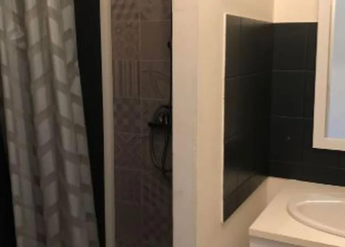 Cosy Avec Terrasse Au Calme - Api-1-52-1060 Campingplatz *